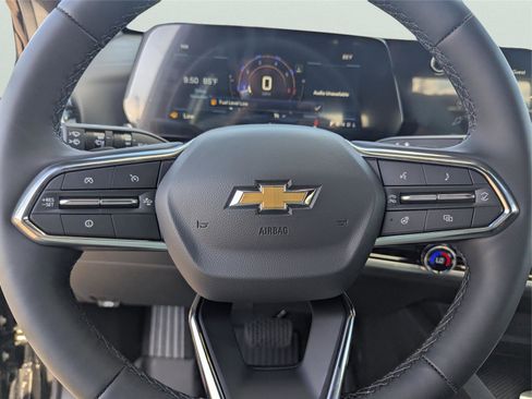 New 2026 Chevrolet Equinox LT w/ Convenience Package II image 13