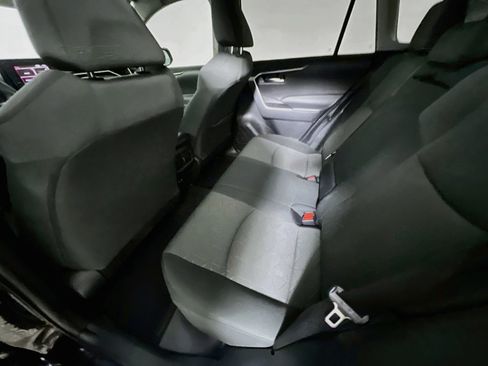 Used 2021 Toyota RAV4 XLE FWD image 29