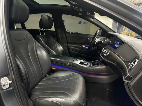 Used 2018 Mercedes-Benz S 560 Sedan image 23