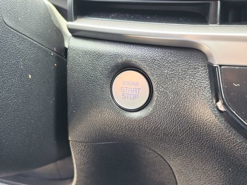 Used 2024 Kia Sorento S FWD image 30