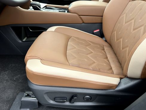 New 2026 Nissan Pathfinder Platinum AWD/4WD image 27