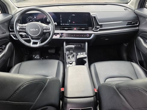 Used 2024 Kia Sportage SX image 8