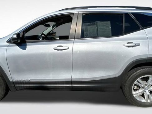 Certified 2022 GMC Terrain SLE w/ Driver Convenience Package AWD/4WD image 33