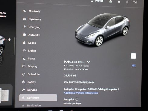 Used 2023 Tesla Model Y Long Range image 25