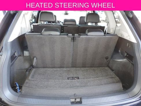 Used 2018 Volkswagen Tiguan SEL Premium FWD image 22