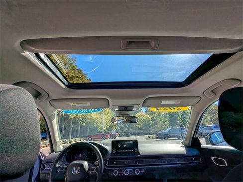 Certified 2024 Honda Civic EX image 17