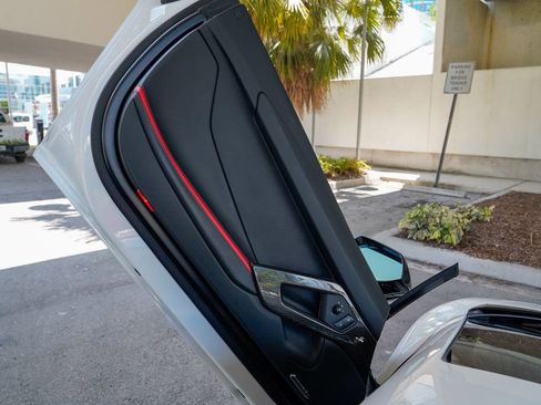 Used 2018 Lamborghini Aventador S image 51