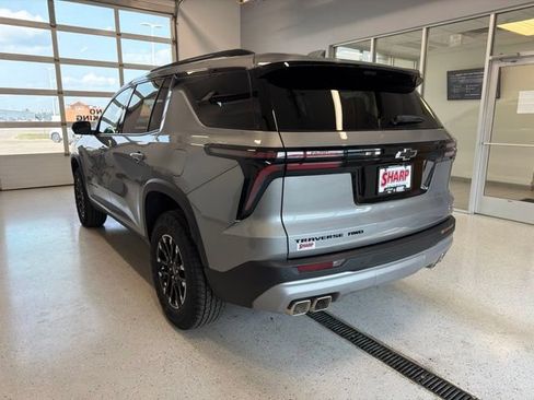 Used 2026 Chevrolet Traverse Z71 AWD/4WD image 6