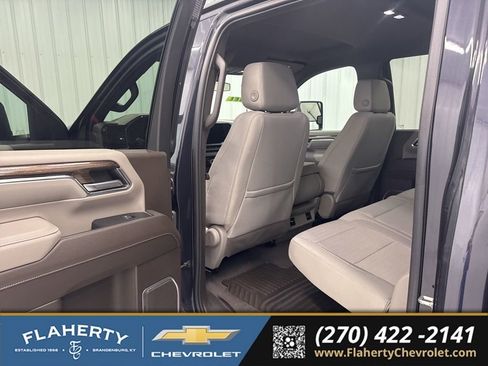 Used 2024 Chevrolet Silverado 2500 LT AWD/4WD image 11