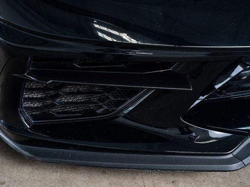 Used 2023 Chevrolet Corvette Stingray Preferred Cpe w/ Z51 Performance Package image 20