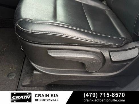 Used 2020 Kia Telluride LX image 12