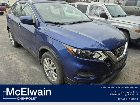 Used 2020 Nissan Rogue Sport SV image 1