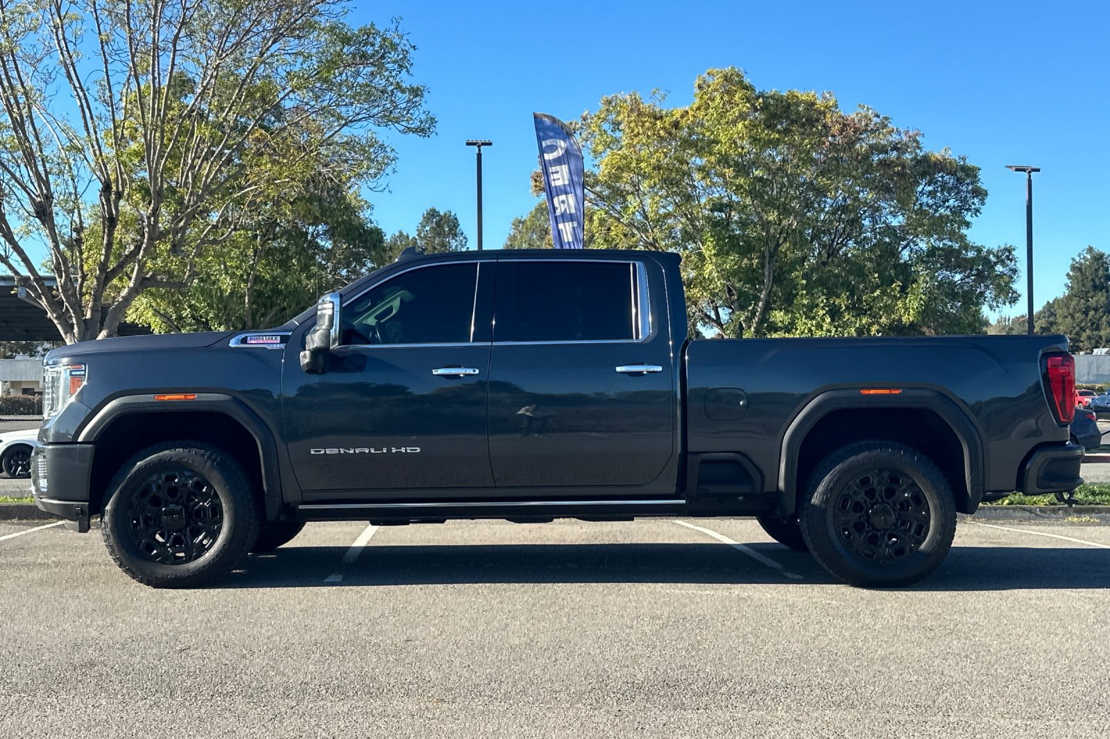 Used 2021 GMC Sierra 2500 Denali w/ Denali Ultimate Package AWD/4WD image 7