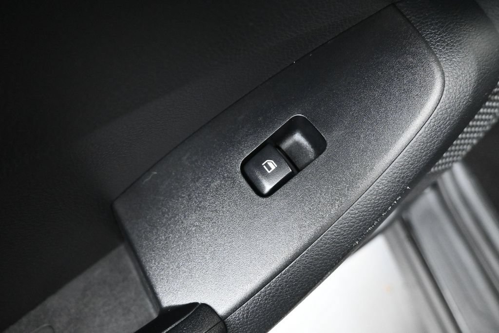 Certified 2024 Kia Seltos LX AWD/4WD image 10