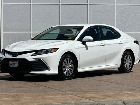 Certified 2023 Toyota Camry LE FWD image 10