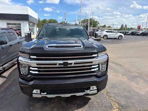 Used 2021 Chevrolet Silverado 3500 High Country w/ Z71 Off-Road Package AWD/4WD image 3