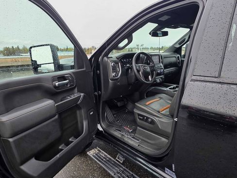 Used 2022 GMC Sierra 2500 AT4 w/ AT4 Preferred Package AWD/4WD image 19