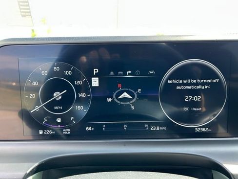 Used 2024 Kia Seltos SX w/ SX Sunroof Package AWD/4WD image 16