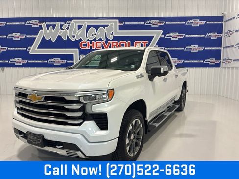 Used 2025 Chevrolet Silverado 1500 High Country w/ Technology Package AWD/4WD image 1