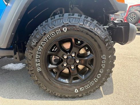 Used 2023 Jeep Wrangler Sport AWD/4WD image 15