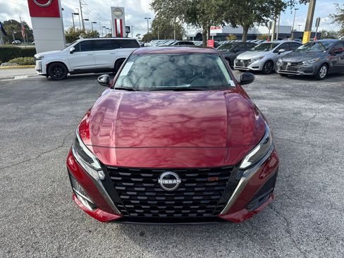 New 2025 Nissan Altima 2.5 SR image 4