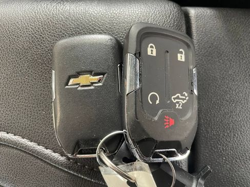 Used 2019 Chevrolet Silverado 1500 LTZ w/ LTZ Texas Edition RWD image 18