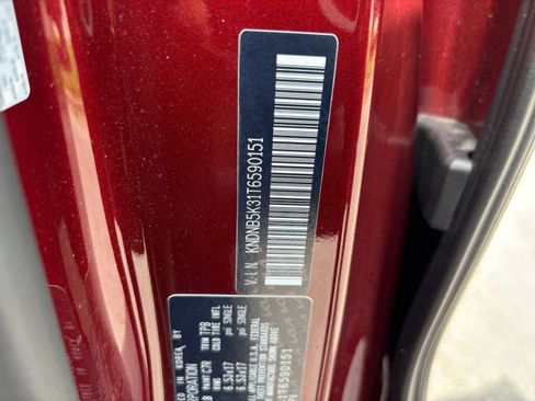Used 2026 Kia Carnival FWD image 31