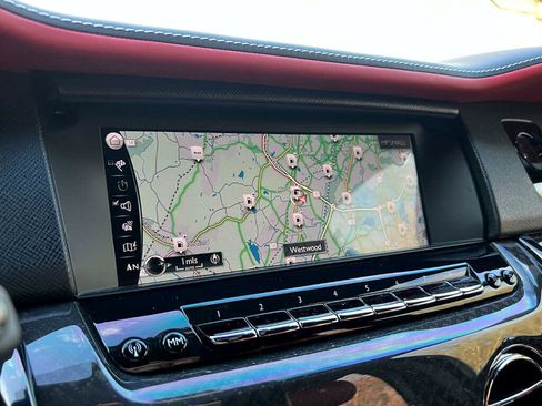 Used 2022 Rolls-Royce Cullinan Black Badge image 87