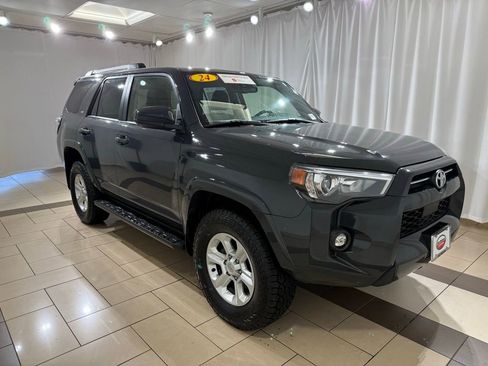 Certified 2024 Toyota 4Runner SR5 image 7