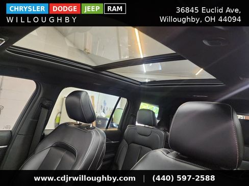 Used 2024 Jeep Grand Cherokee L Limited AWD/4WD image 27