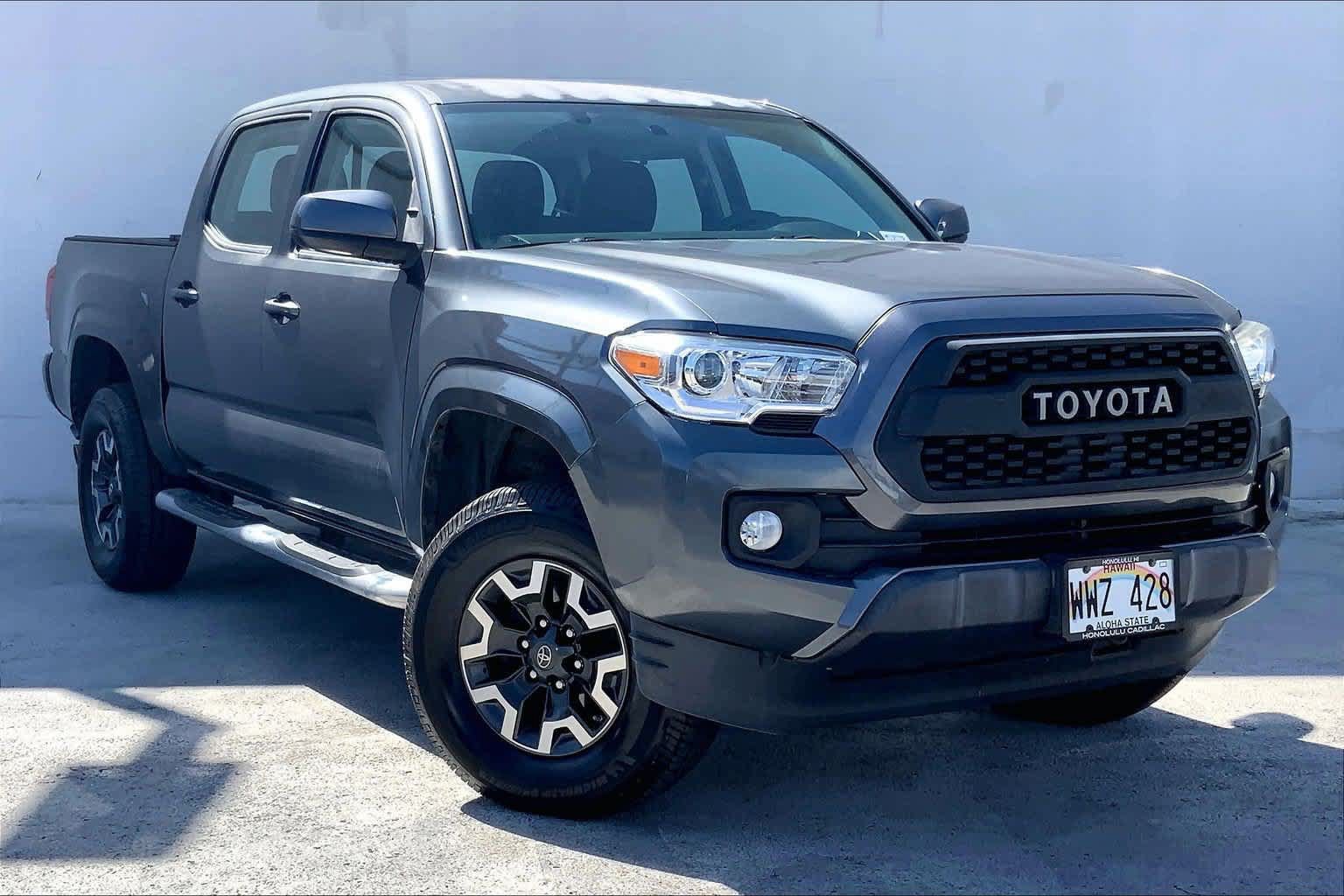 Used 2017 Toyota Tacoma SR w/ Tow Package AWD/4WD image 21