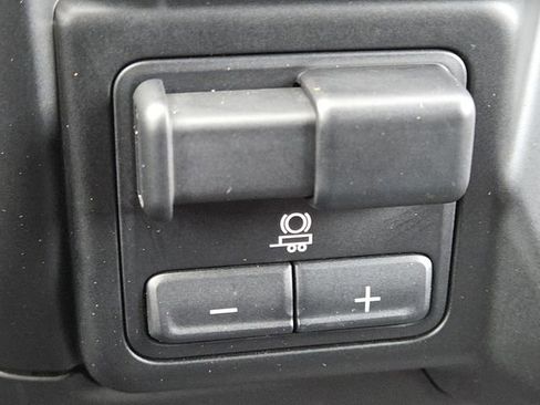 Used 2022 GMC Sierra 1500 SLT image 6