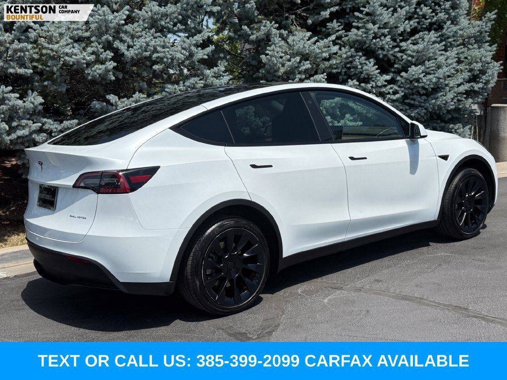 Used 2023 Tesla Model Y Long Range AWD/4WD image 10