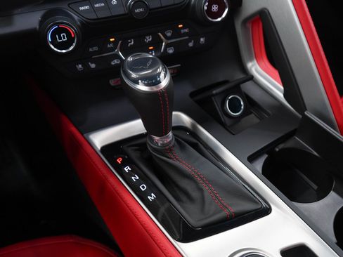 Used 2016 Chevrolet Corvette Z06 w/ 3LZ Preferred Equipment Group RWD image 18