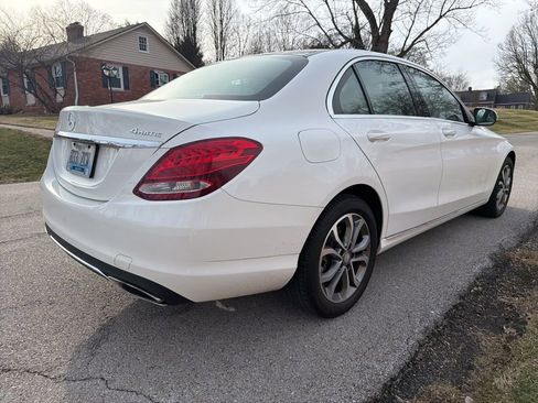 Used 2017 Mercedes-Benz C 300 4MATIC Sedan image 4