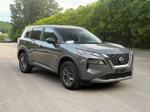 Used 2023 Nissan Rogue S FWD image 7