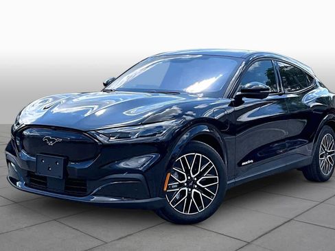 Certified 2025 Ford Mustang Mach-E Premium AWD/4WD image 34