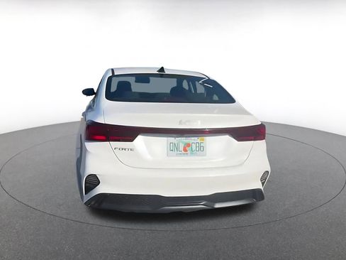 Used 2023 Kia Forte LXS image 12