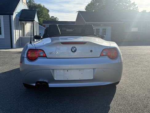 Used 2004 BMW Z4 2.5i RWD image 7