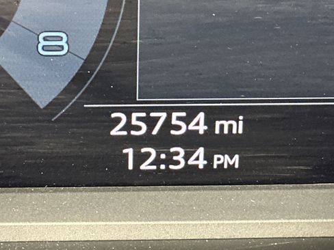 Certified 2025 Audi Q3 2.0T Premium image 5