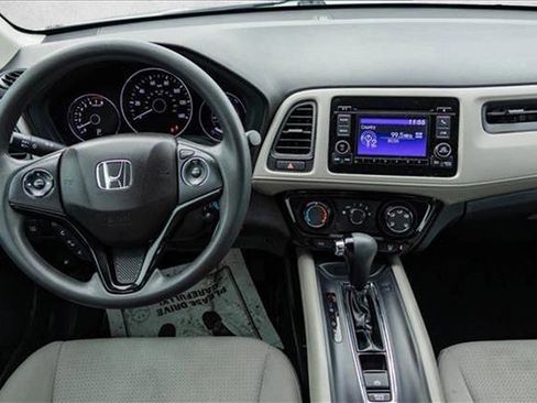 Used 2021 Honda HR-V LX image 23