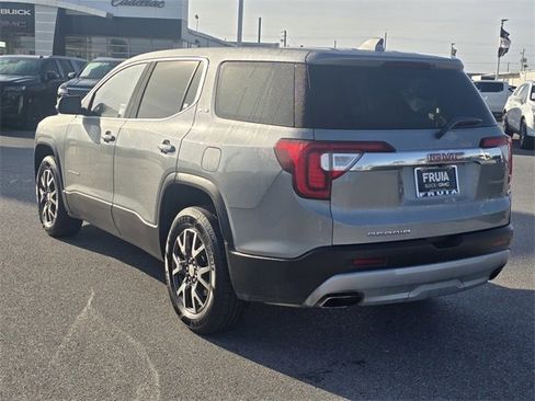 Used 2023 GMC Acadia SLE image 7