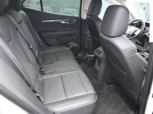 Used 2023 Buick Envision Essence image 16