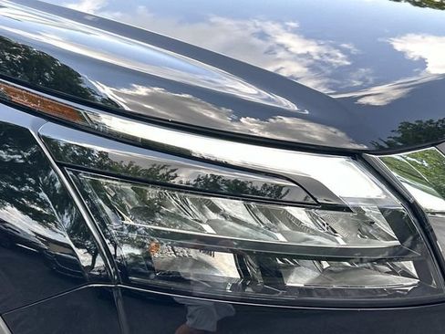 Used 2025 Nissan Pathfinder Platinum w/ Cargo Package FWD image 10