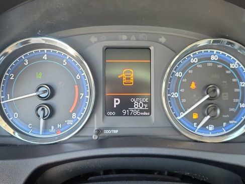 Used 2019 Toyota Corolla L FWD image 23