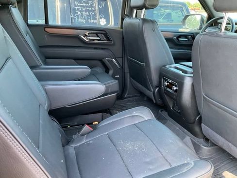 Certified 2025 GMC Yukon XL Denali w/ Sun & Power Step Package AWD/4WD image 7