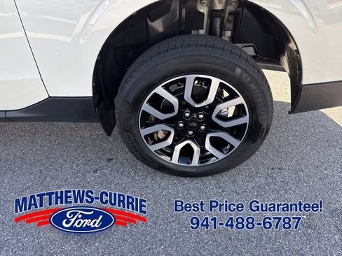 Used 2024 Ford Maverick Lariat FWD image 16