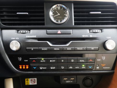 Used 2021 Lexus RX 350 FWD w/ Premium Package image 17