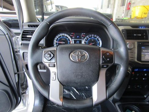 Used 2016 Toyota 4Runner Limited image 14