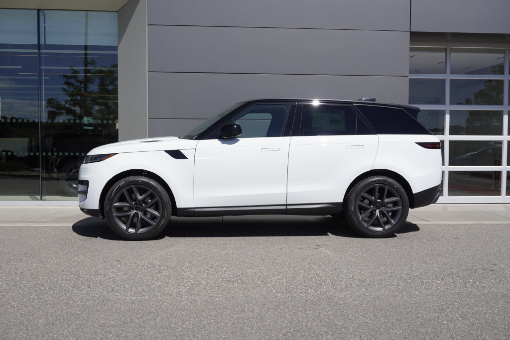 New 2026 Land Rover Range Rover Sport SE AWD/4WD image 8